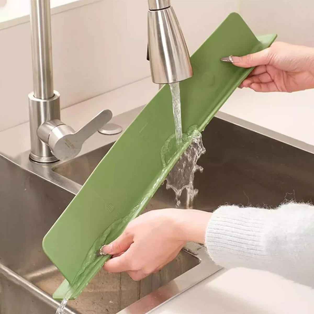 Silicone Sink Splash Guard (16 Inches)